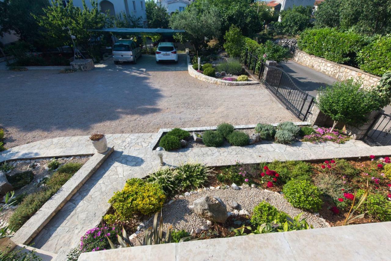 Apartman Ivona Malinska Exterior photo