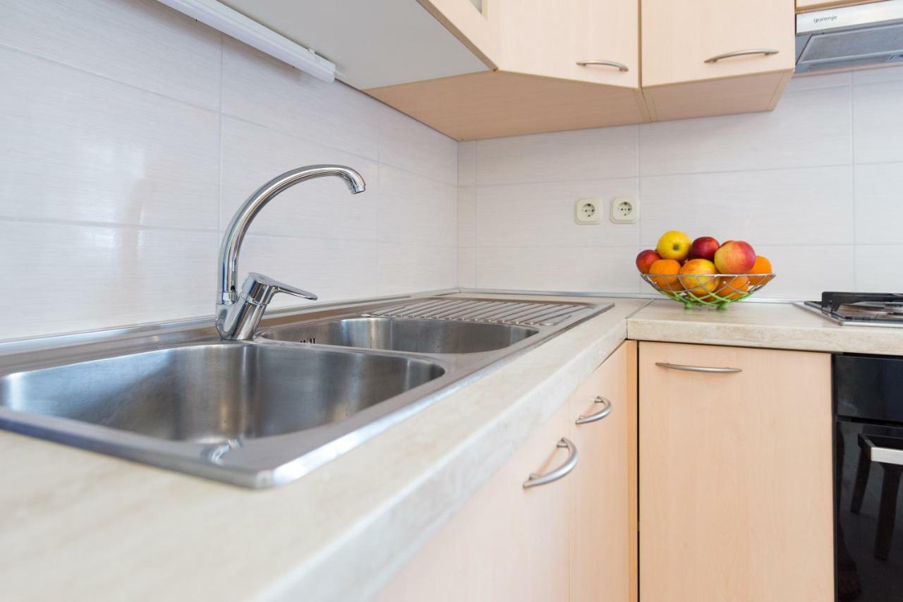 Apartman Ivona Malinska Exterior photo